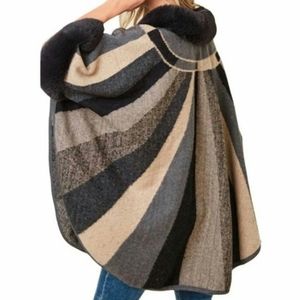 Montrez Knit Cape Shawl Poncho Wrap Sweater Faux Fir Trim L/XL